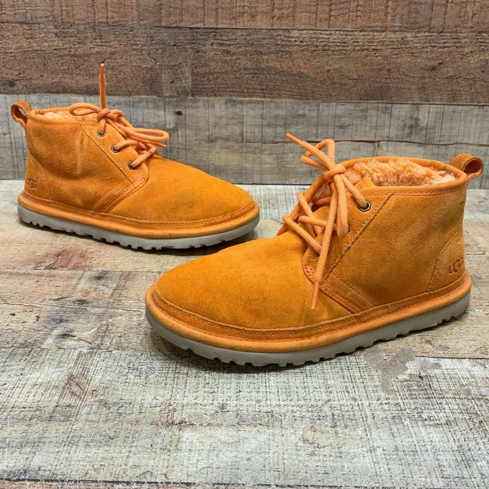 UGG 1094269 Boots Womens Size 8 39 Orange Suede Shearling Ankle Chukka Winter